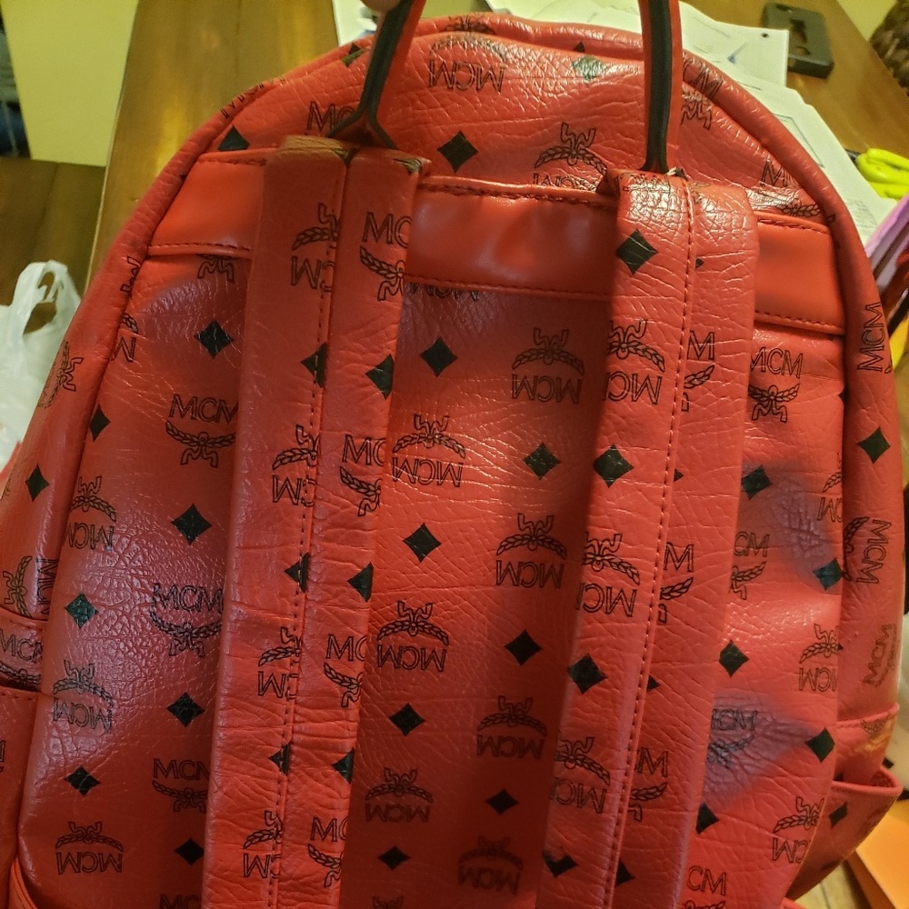 Back pack - Picture 5 of 6